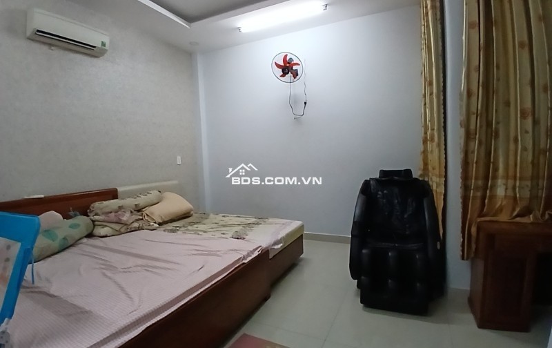 Bán nhà 3 tầng, 3PN Trần Thị Điệu, Phước Long, TP HCM. DT 95m2, SH, giá 7.35 tỷ. LH 0933125879
